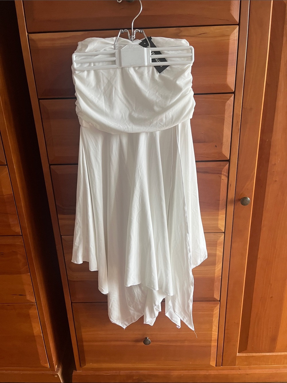 Pretty Little Thing WHITE SOFT TOUCH RUCHED ASYMMETRIC MIDI SKIRT NWT size 0